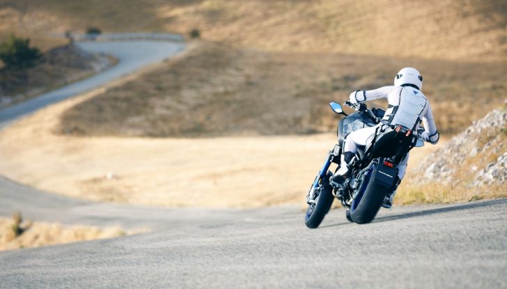 Yamaha Niken: sarà la star di Eicma 2017? - Foto 6 di 18