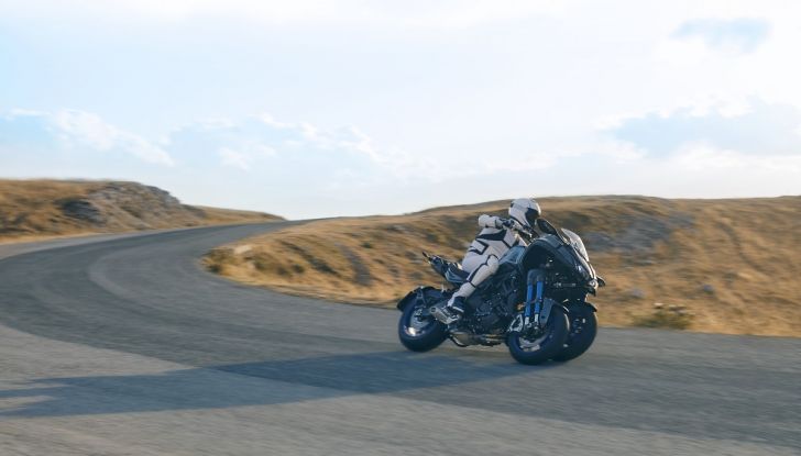 Yamaha Niken: sarà la star di Eicma 2017? - Foto 8 di 18