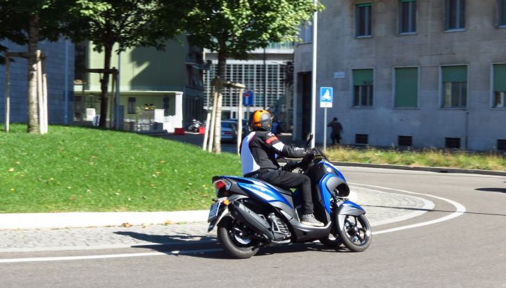 Yamaha Tricity 155: numero perfetto - Foto 2 di 39