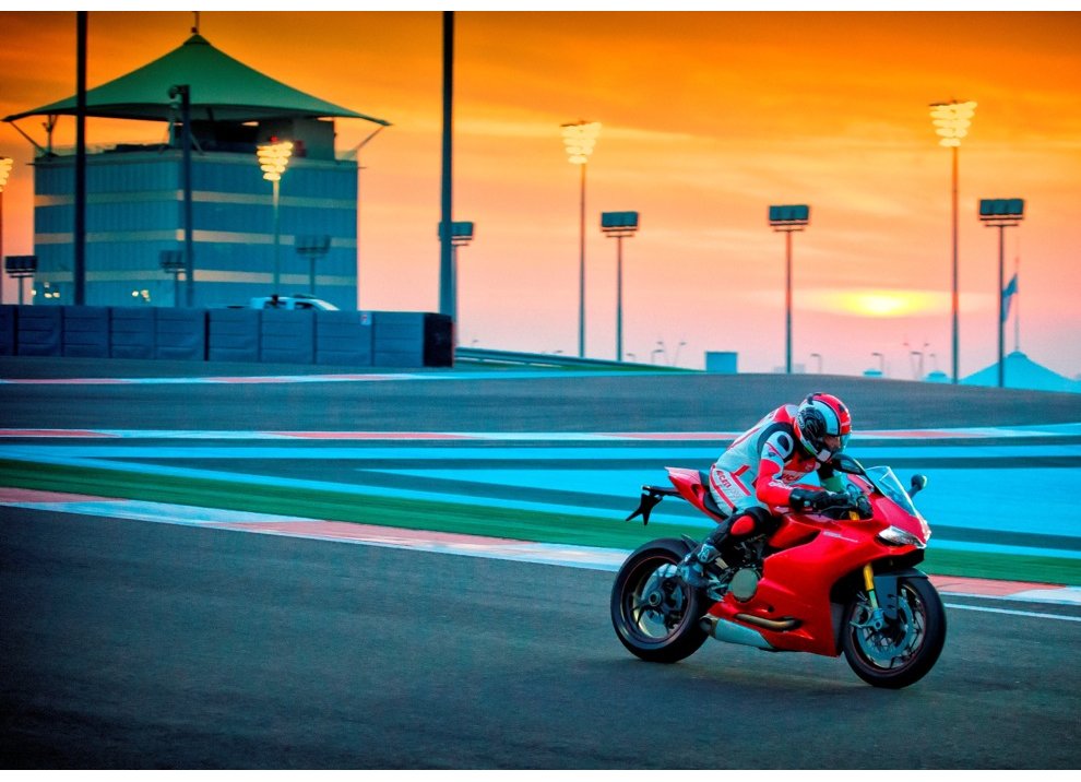 Aperte le iscrizioni per DRE 2015, ovvero Ducati Riding Experience con Panigale1299 S