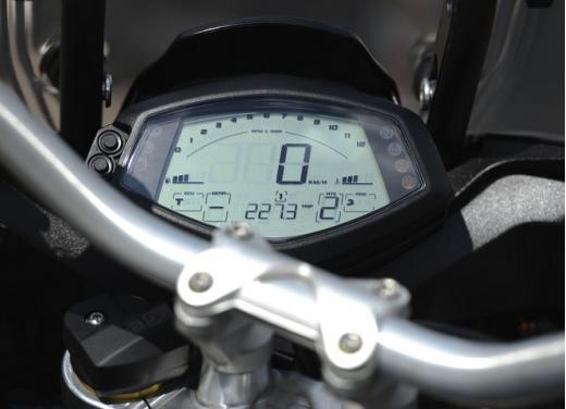 BMW Motorrad presenta nuove colorazioni per i modelli 2011 - Foto 1 di 34