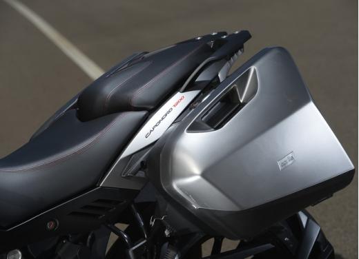 BMW Motorrad presenta nuove colorazioni per i modelli 2011 - Foto 3 di 34