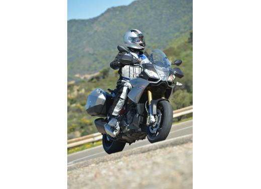 BMW Motorrad presenta nuove colorazioni per i modelli 2011 - Foto 6 di 34