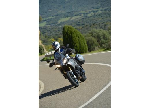 BMW Motorrad presenta nuove colorazioni per i modelli 2011 - Foto 9 di 34