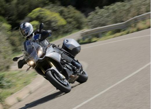 BMW Motorrad presenta nuove colorazioni per i modelli 2011 - Foto 10 di 34