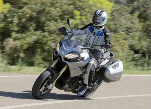 BMW Motorrad presenta nuove colorazioni per i modelli 2011 - Foto 13 di 34