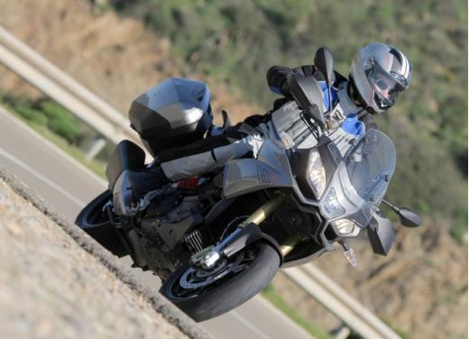 BMW Motorrad presenta nuove colorazioni per i modelli 2011 - Foto 14 di 34