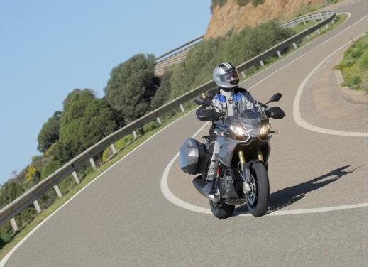 BMW Motorrad presenta nuove colorazioni per i modelli 2011 - Foto 19 di 34