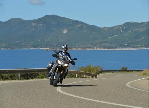 BMW Motorrad presenta nuove colorazioni per i modelli 2011 - Foto 28 di 34