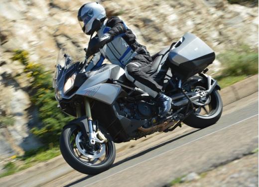 BMW Motorrad presenta nuove colorazioni per i modelli 2011 - Foto 29 di 34