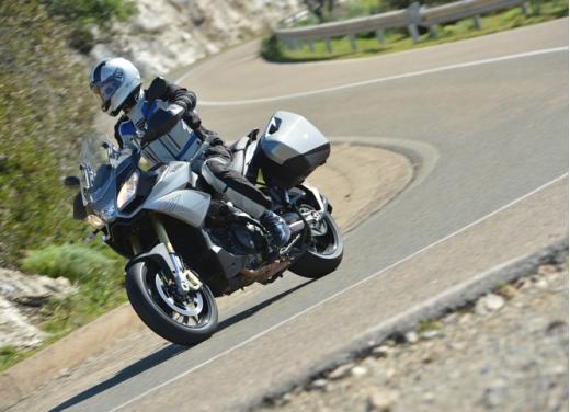 BMW Motorrad presenta nuove colorazioni per i modelli 2011 - Foto 31 di 34