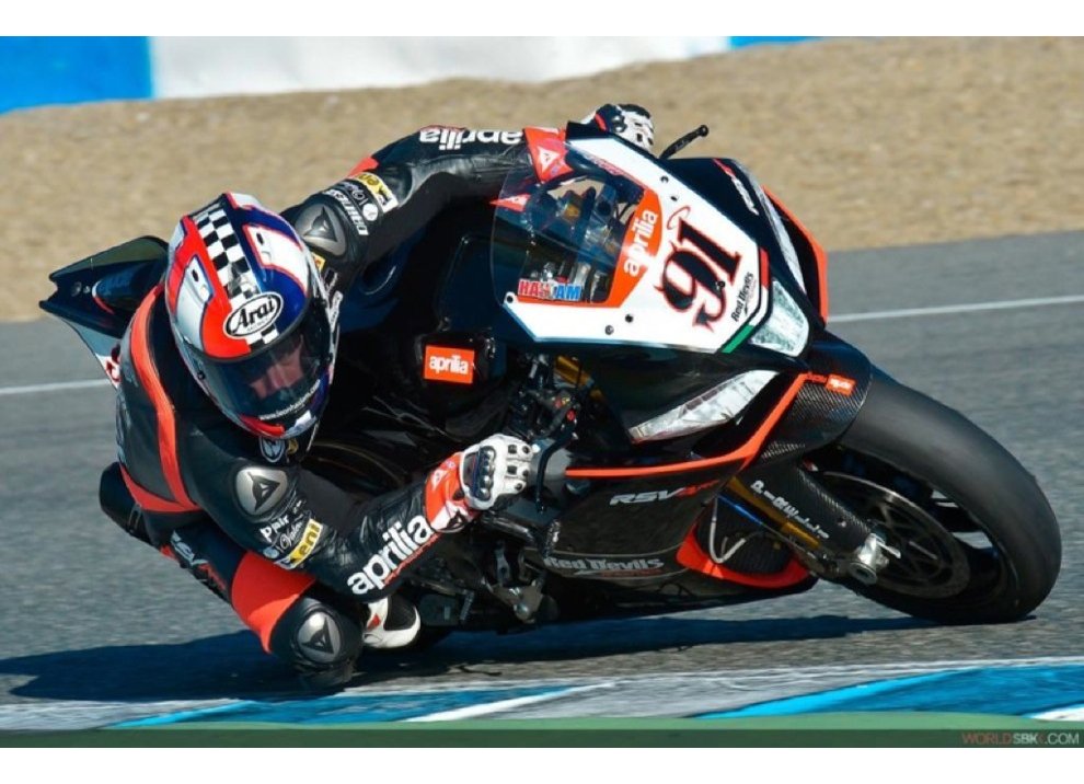 Aprilia sempre più competitiva: MotoGP, Superbike e Superstock - Foto 14 di 14