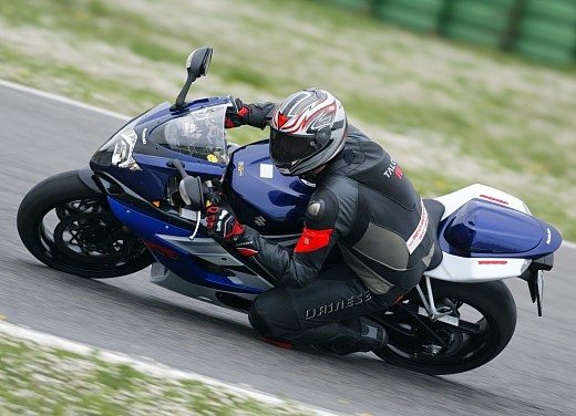 Suzuki GSX-R 1000: Test Ride - Foto 6 di 24