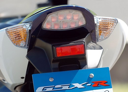 Suzuki GSX-R 1000: Test Ride - Foto 16 di 24