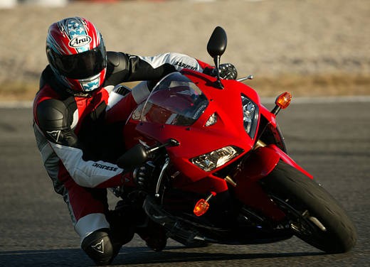 Honda CBR 600 RR ‘05 - Foto 7 di 21