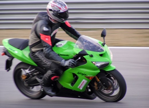 Kawasaki Ninja ZX-6R ’05: Test Ride - Foto 4 di 17