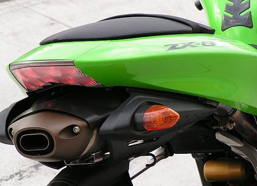 Kawasaki Ninja ZX-6R ’05: Test Ride - Foto 10 di 17