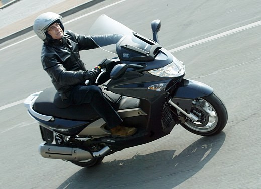 Kymco Xciting 500: Test Ride - Foto 5 di 11