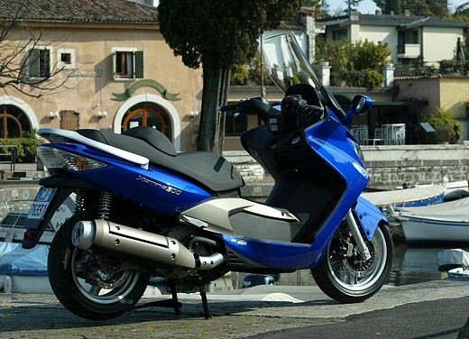 Kymco Xciting 500: Test Ride - Foto 8 di 11