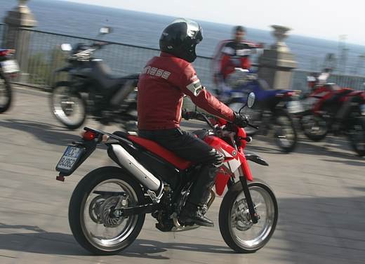 Yamaha XT125 X: Test ride - Foto 6 di 19