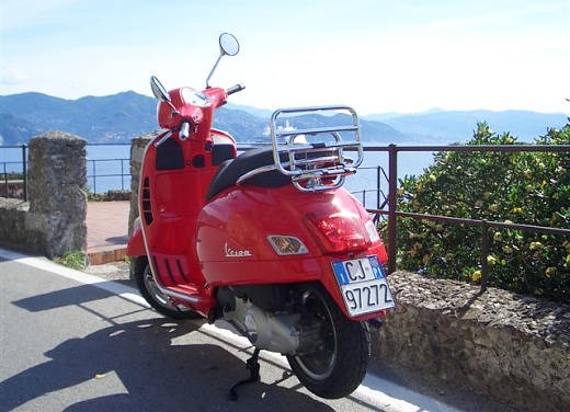 Nuova Vespa GTS 250: Test Ride - Foto 11 di 18