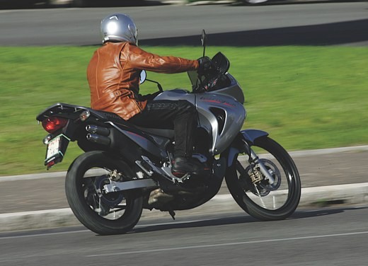 Honda XL650V Transalp 05 - Foto 7 di 15