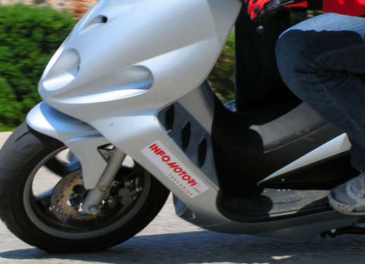 Malaguti Phantom Max 250: Test Ride - Foto 9 di 24