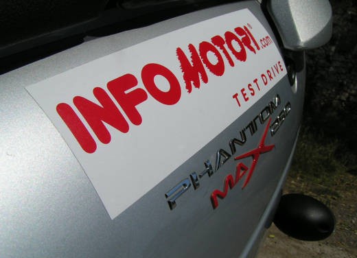 Malaguti Phantom Max 250: Test Ride - Foto 14 di 24