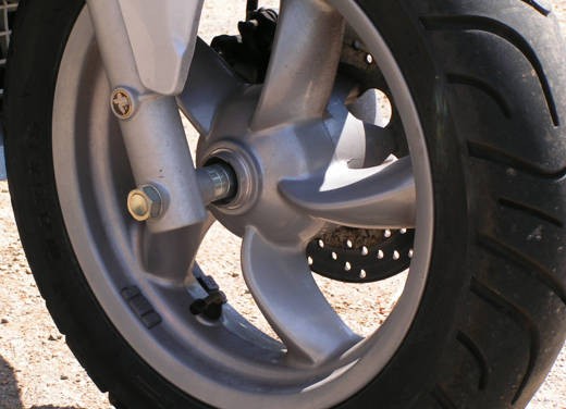 Malaguti Phantom Max 250: Test Ride - Foto 16 di 24