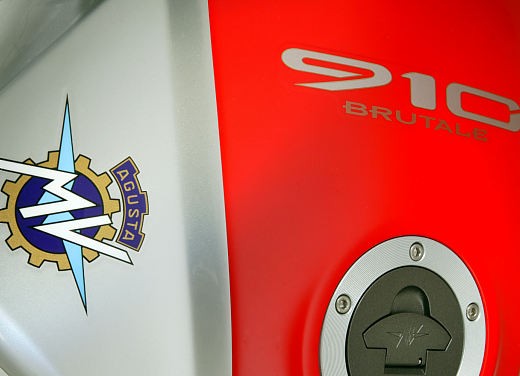 MV Agusta Brutale 910 - Foto 13 di 14