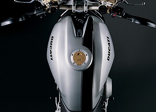 Ducati Monster S2R 1000 - Foto 15 di 17