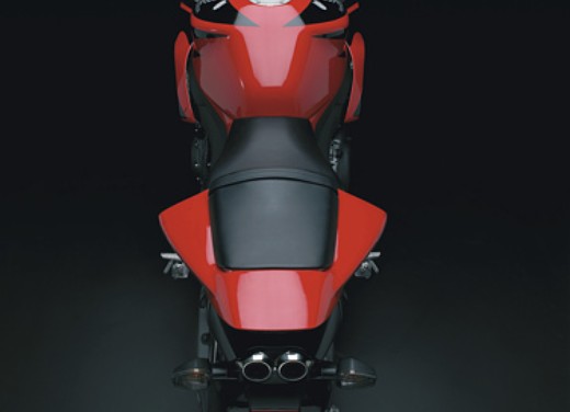 Honda CBR 1000RR Fireblade 2006 - Foto 6 di 14