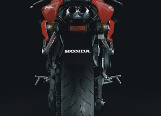 Honda CBR 1000RR Fireblade 2006 - Foto 8 di 14