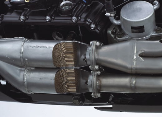 Kawasaki Ninja ZX-10R 2006 - Foto 12 di 21