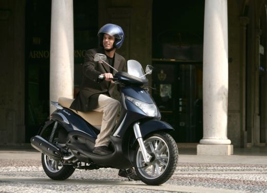 Piaggio Beverly 400 i.e. – Test Ride - Foto 9 di 13