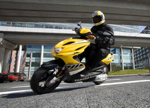 Yamaha Aerox R Special Version - Foto 5 di 10