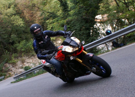 Aprilia Tuono 1000 R Factory – Long Test Ride