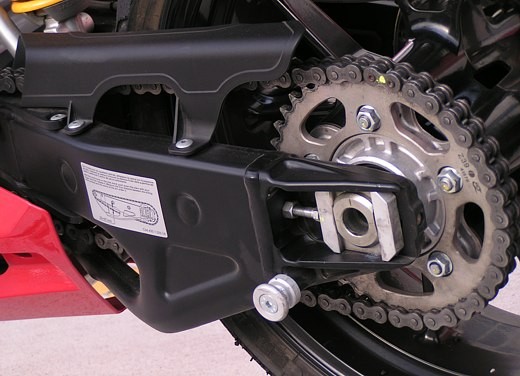 Ducati 749: Prova in pista del bicilindrico di Borgo Panigale - Foto 16 di 18