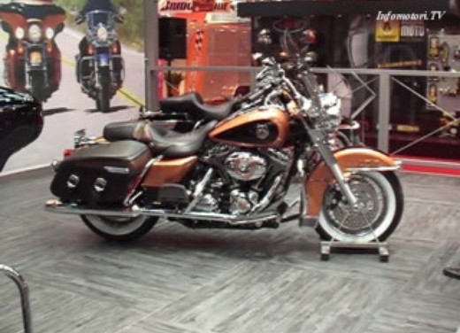 Video Harley Davidson  a Parigi 2007 - Foto  di 