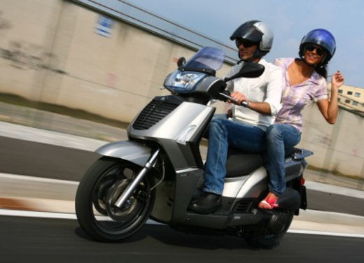 Kymco People