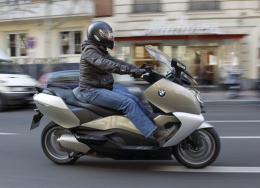 BMW C 650 GT: prova su strada dello scooter turistico