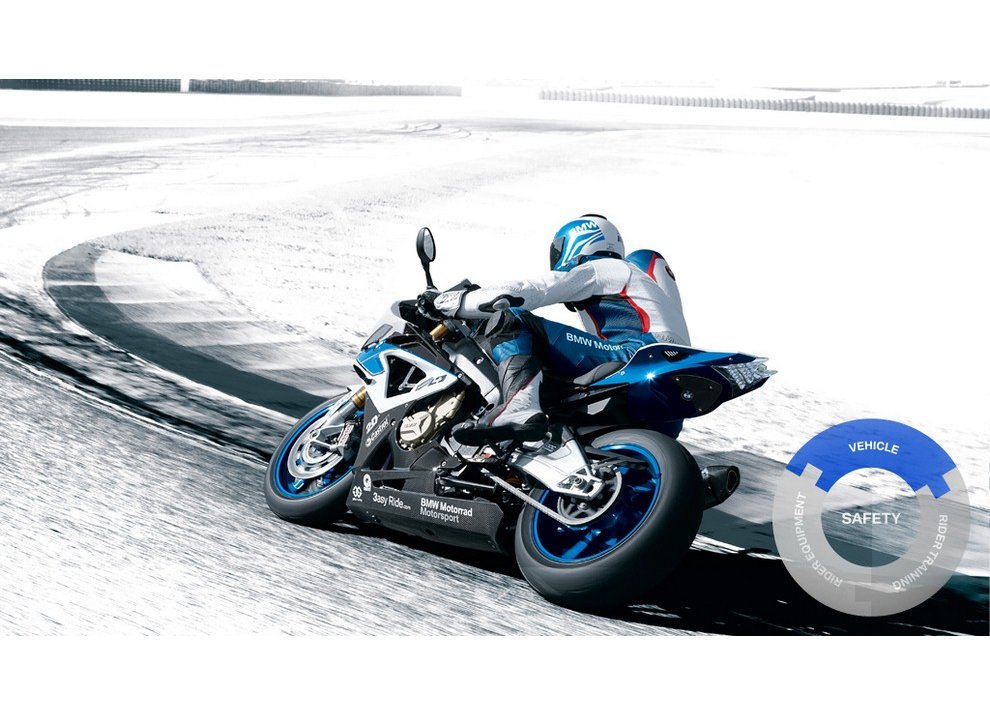 BMW Motorrad aumenta le vendite nel 2014 - Foto 4 di 9