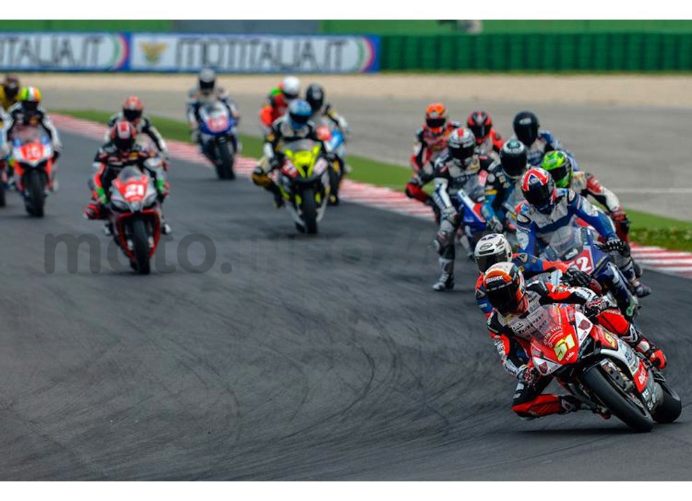 Campionato Italiano Velocità: è battaglia a Vallelunga