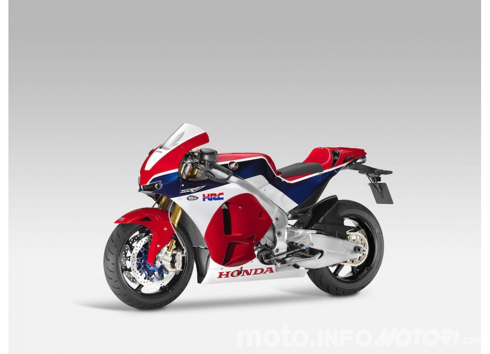 Casey Stoner al Circuit de Catalunya con la Honda RC213V-S - Foto 8 di 10