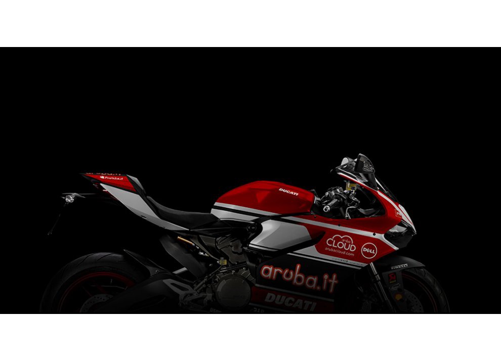 Concorso Aruba.it per vincere una Ducati 899 Panigale