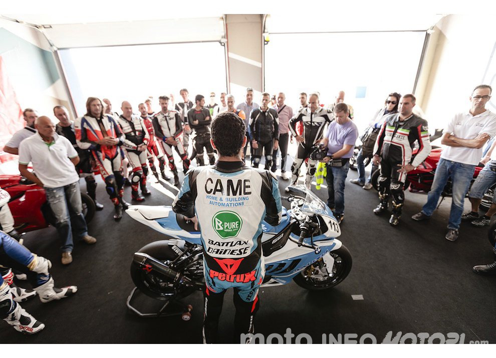 Corsi di guida coi grandi del motociclismo con corsidiguida.it e Motorace