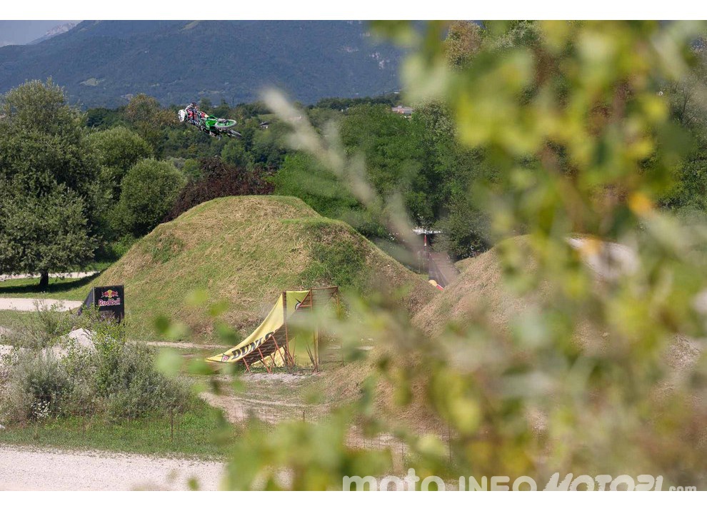 Davide Rossi: FMX di livello con Daboot e Kawasaki - Foto 8 di 19