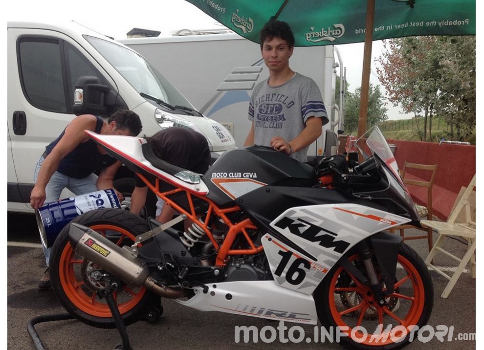 Disponibile il libro ufficiale dei Trofei Wheelup Motoestate 2015 - Foto 9 di 22