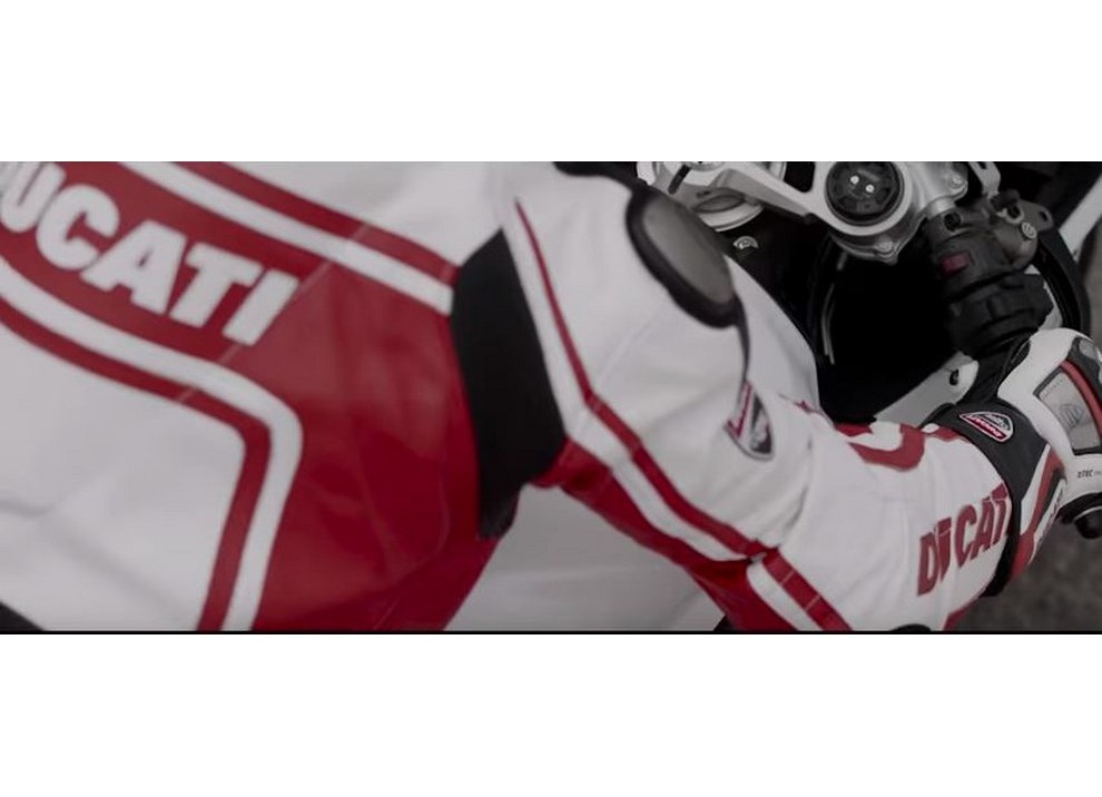 Ducati abbatte il record di vendite ed anticipa le novità EICMA 2015 - Foto 5 di 16