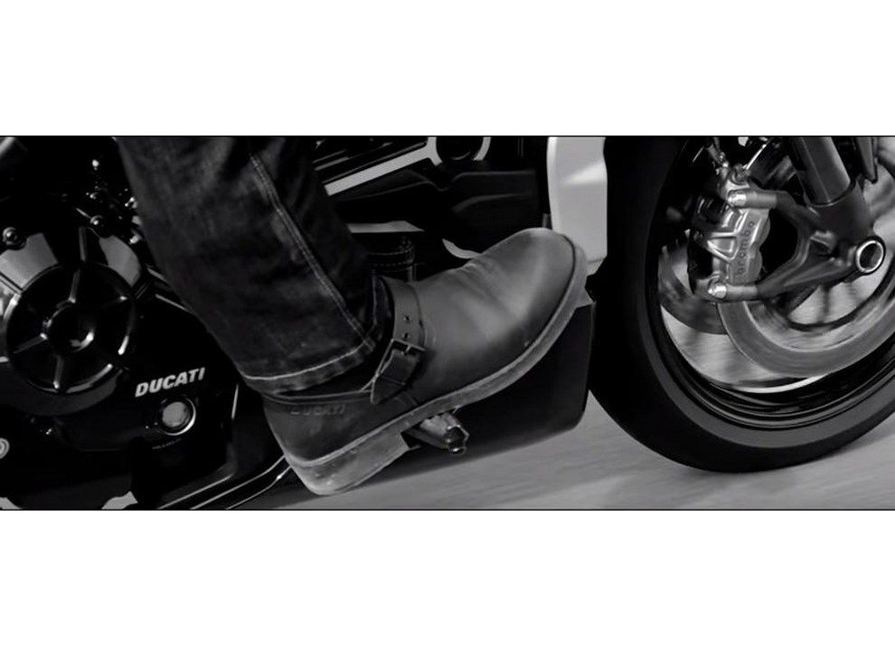 Ducati abbatte il record di vendite ed anticipa le novità EICMA 2015 - Foto 14 di 16